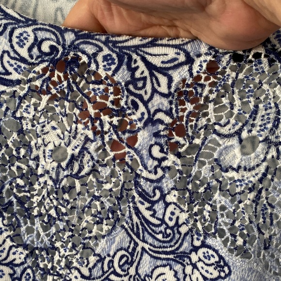 Blue Floral Women's Blouse - Picture 5 of 5